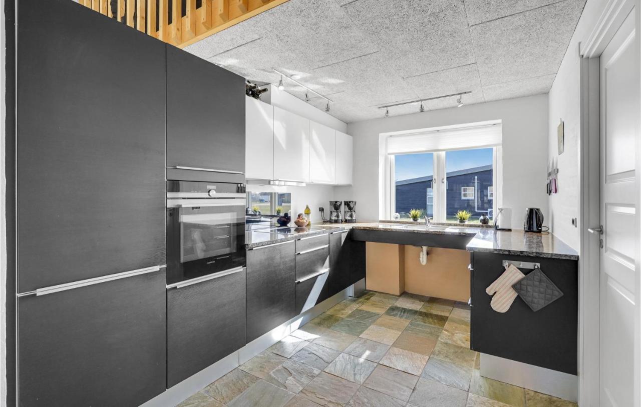 Nice Home In Tarm With Kitchen 外观 照片